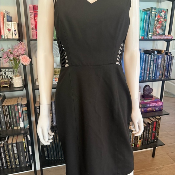 RACHEL Rachel Roy Black Sleeveless Sheath Dress - Picture 5 of 10
